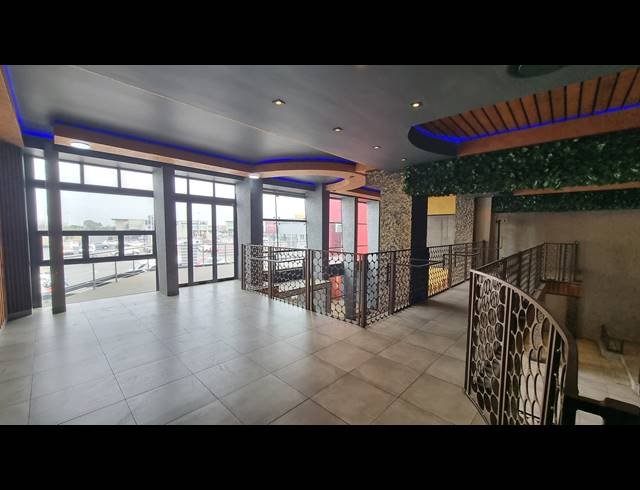 1,091M² RETAIL TO LET IN BARDENE
